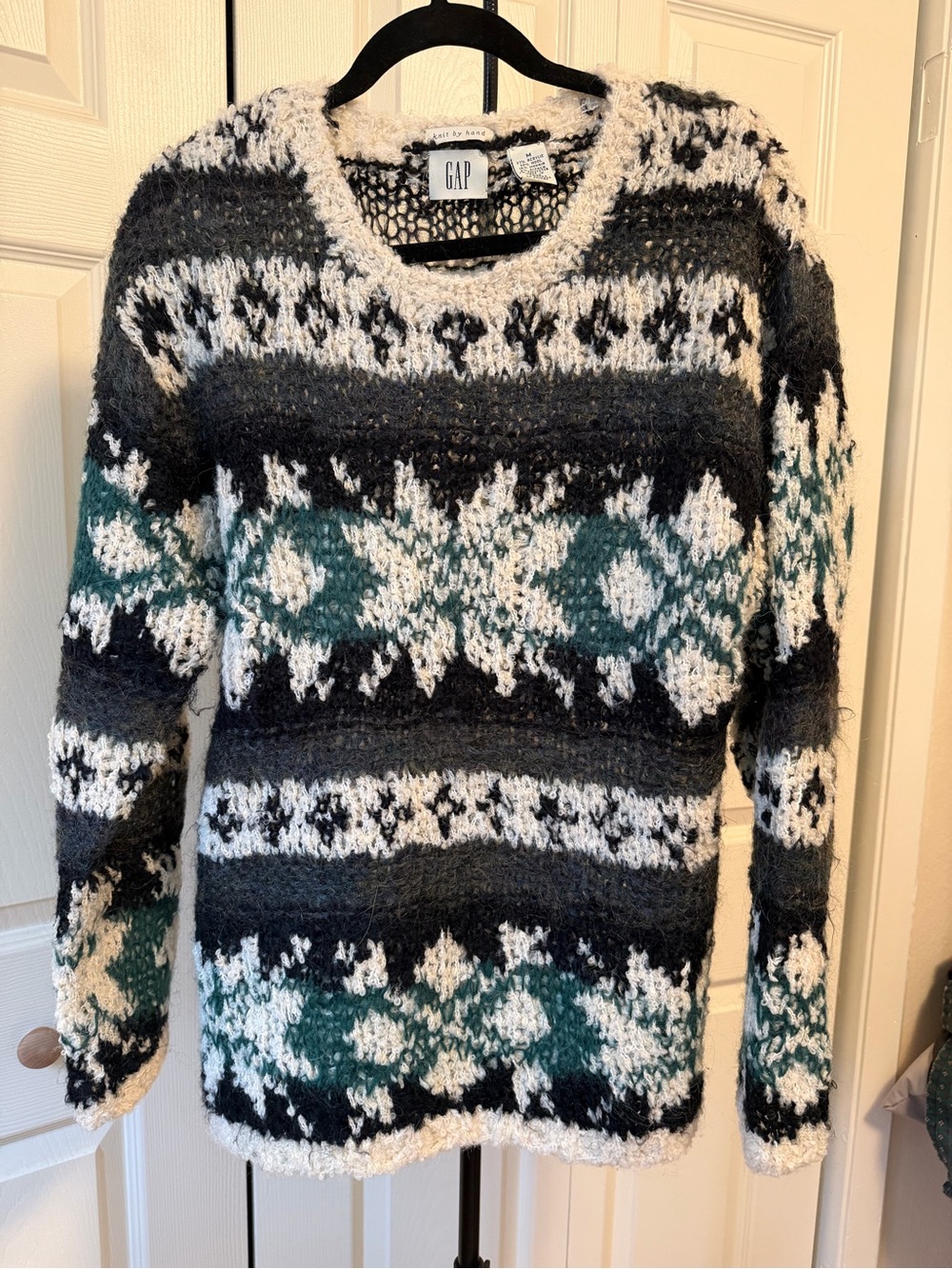 GAP Handknit Fair Isle Sweater in Black, White & Green